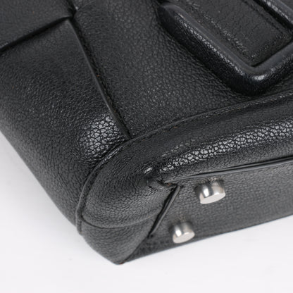 Bottega Veneta Arco Mini Leder Maxi Intrecciato 2Way Handtasche in Schwarz
