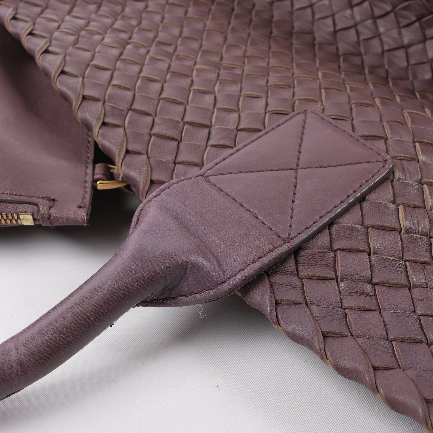 Bottega Veneta Intrecciato Cabat MM Ledertasche in Dusty Rose Taupe