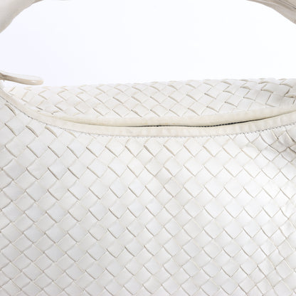 Bottega Veneta Intrecciato Hobo Leder Umhängetasche in Weiß