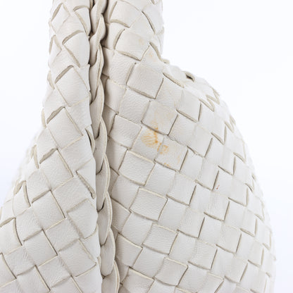 Bottega Veneta Intrecciato Hobo Leder Umhängetasche in Weiß