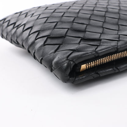 Bottega Veneta Intrecciato Leather Clutch bag in Black
