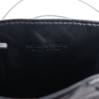 Bottega Veneta Intrecciato Leder Umhängetasche in Schwarz