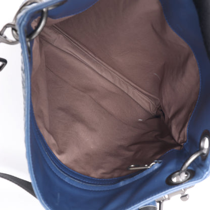 Bottega Veneta Nappa Intrecciato VN Umhängetasche in Blau 161623
