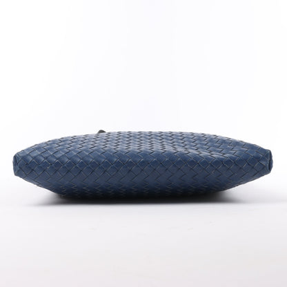Bottega Veneta Nappa Intrecciato VN Umhängetasche in Blau 161623
