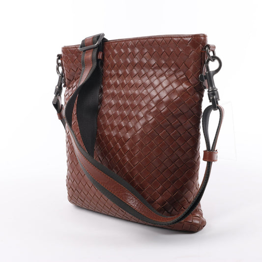 Bottega Veneta Nappa Intrecciato VN Umhängetasche in Braun