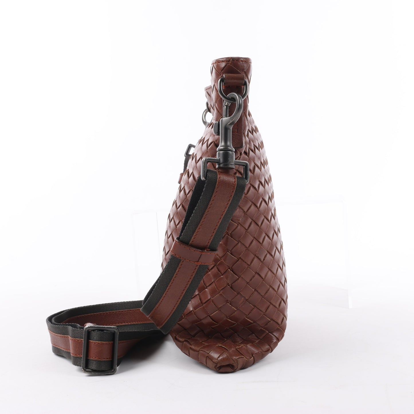 Bottega Veneta Nappa Intrecciato VN Umhängetasche in Braun