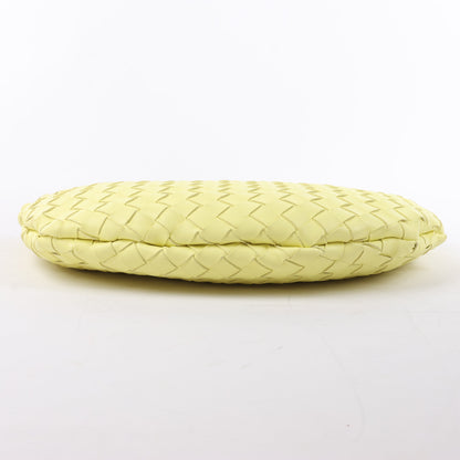 Bottega Veneta Intrecciato Medium Turns Pouch Schultertasche aus Leder in Gelb