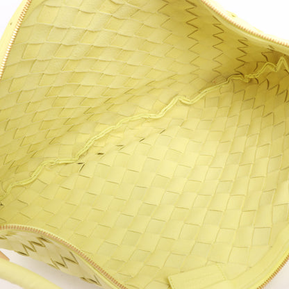Bottega Veneta Intrecciato Medium Turns Pouch Schultertasche aus Leder in Gelb