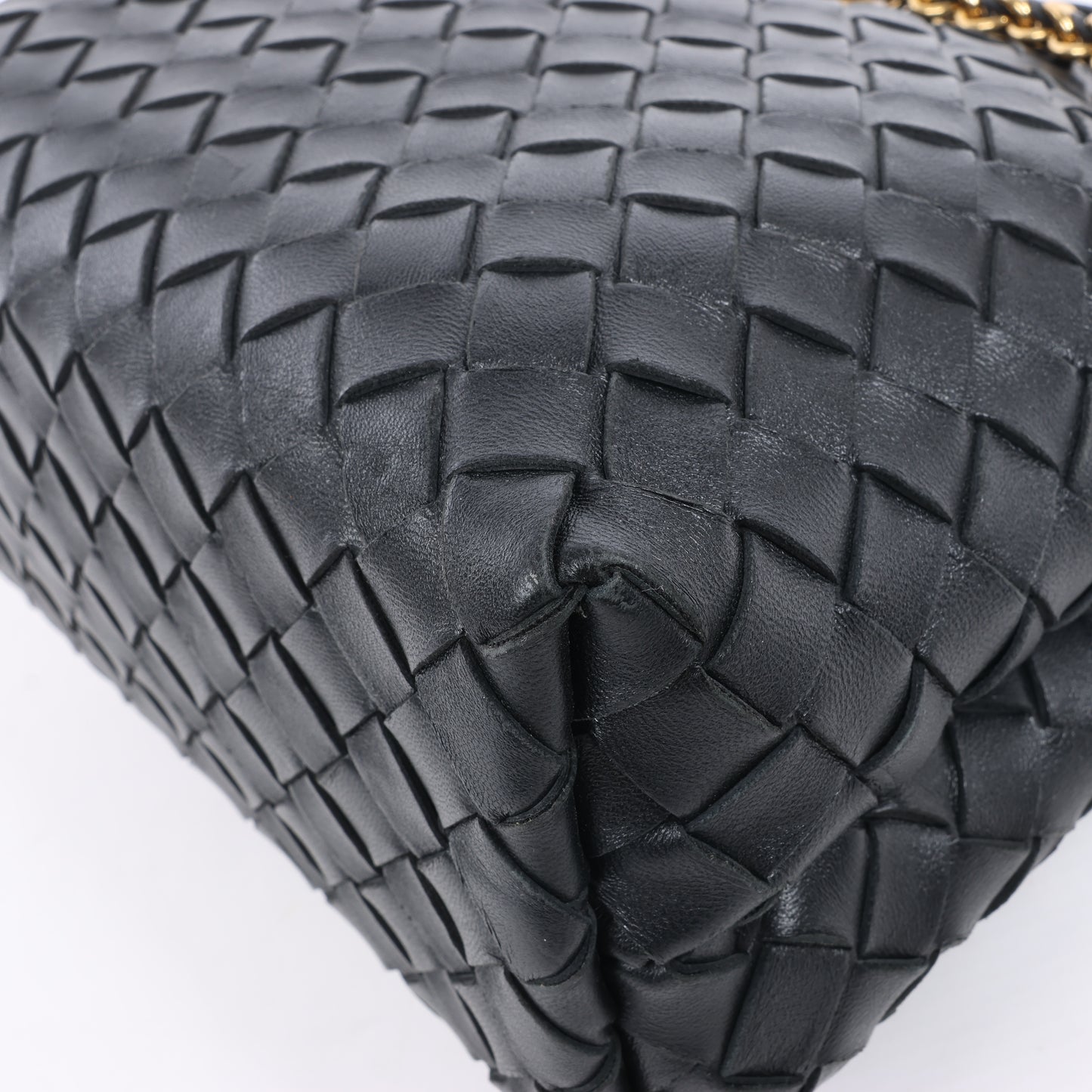 Bottega Veneta Intrecciato Kleine 2-Wege-Handtasche aus Andiamo-Leder in Schwarz