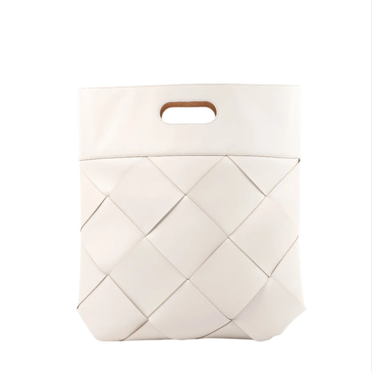 Bottega Veneta Maxi Intrecciato Lederhandtasche in Weiß