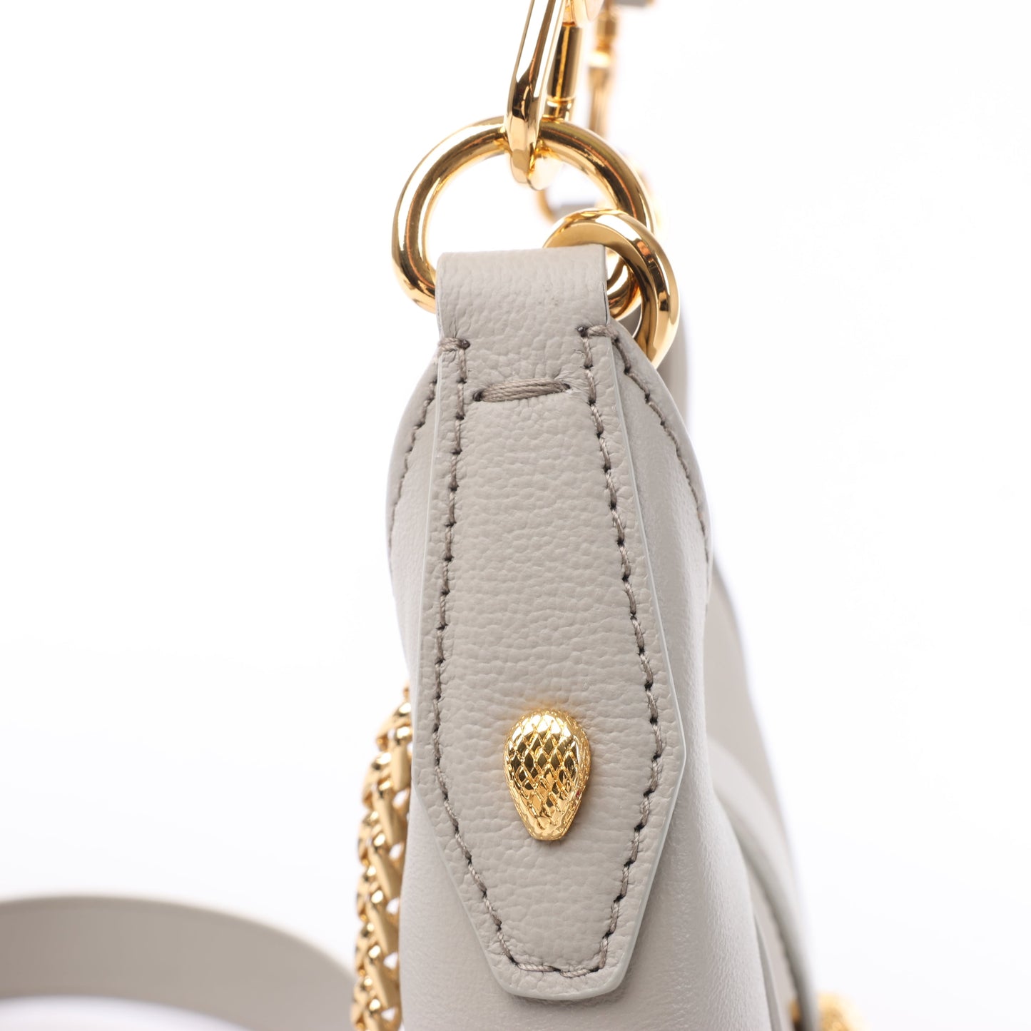 BVLGARI Serpenti-Schultertasche aus grauem Leder