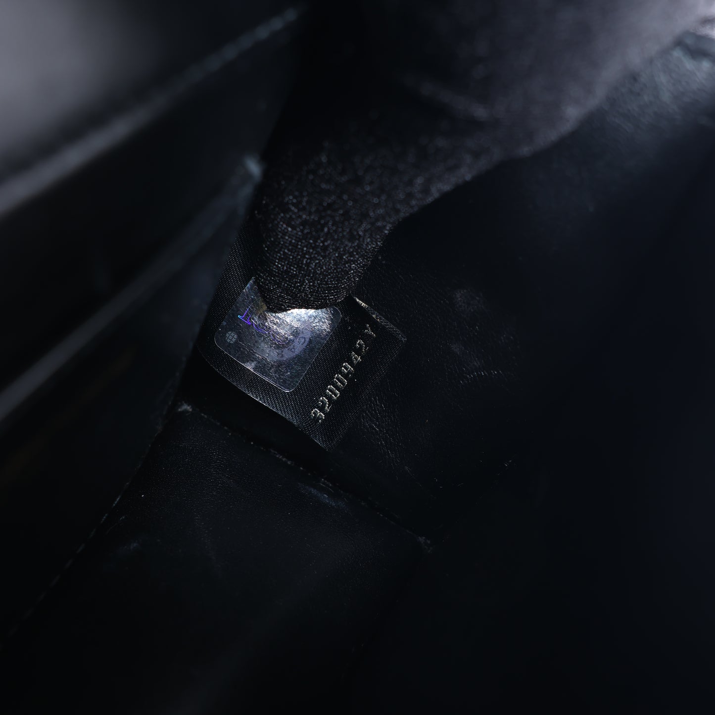 Bvlgari × Alexander Wang Serpenti Lederhandtasche in Schwarz