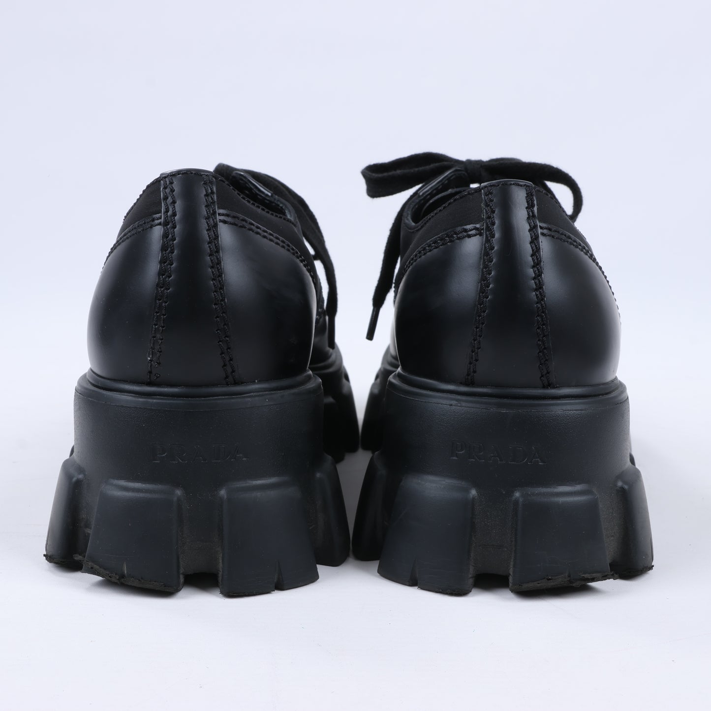 Prada Monolith Nylon &amp; Leder Loafer in Schwarz 2EE342, Größe 42 EU
