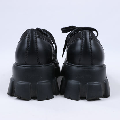 Prada Monolith Nylon &amp; Leder Loafer in Schwarz 2EE342, Größe 42 EU