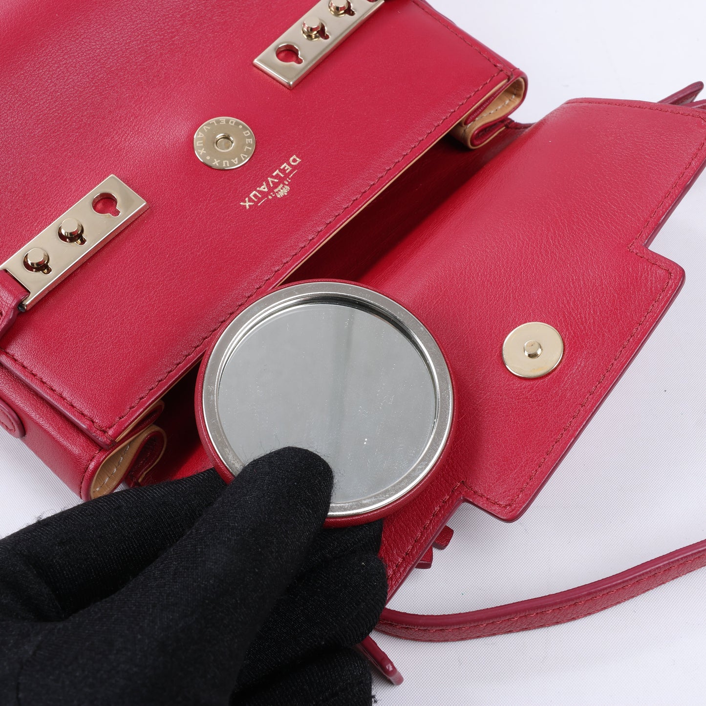 Delvaux Tempete Kleine 2-Wege-Handtasche aus Leder in Rot