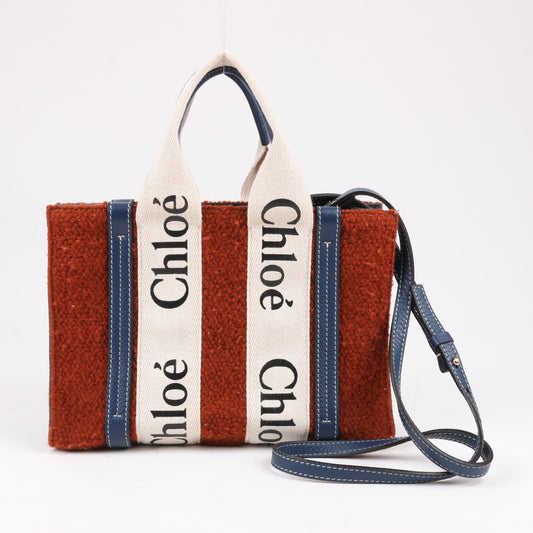 Chloé Woody – Kleine 2-Wege-Handtasche aus Wolle und Leder in Braun