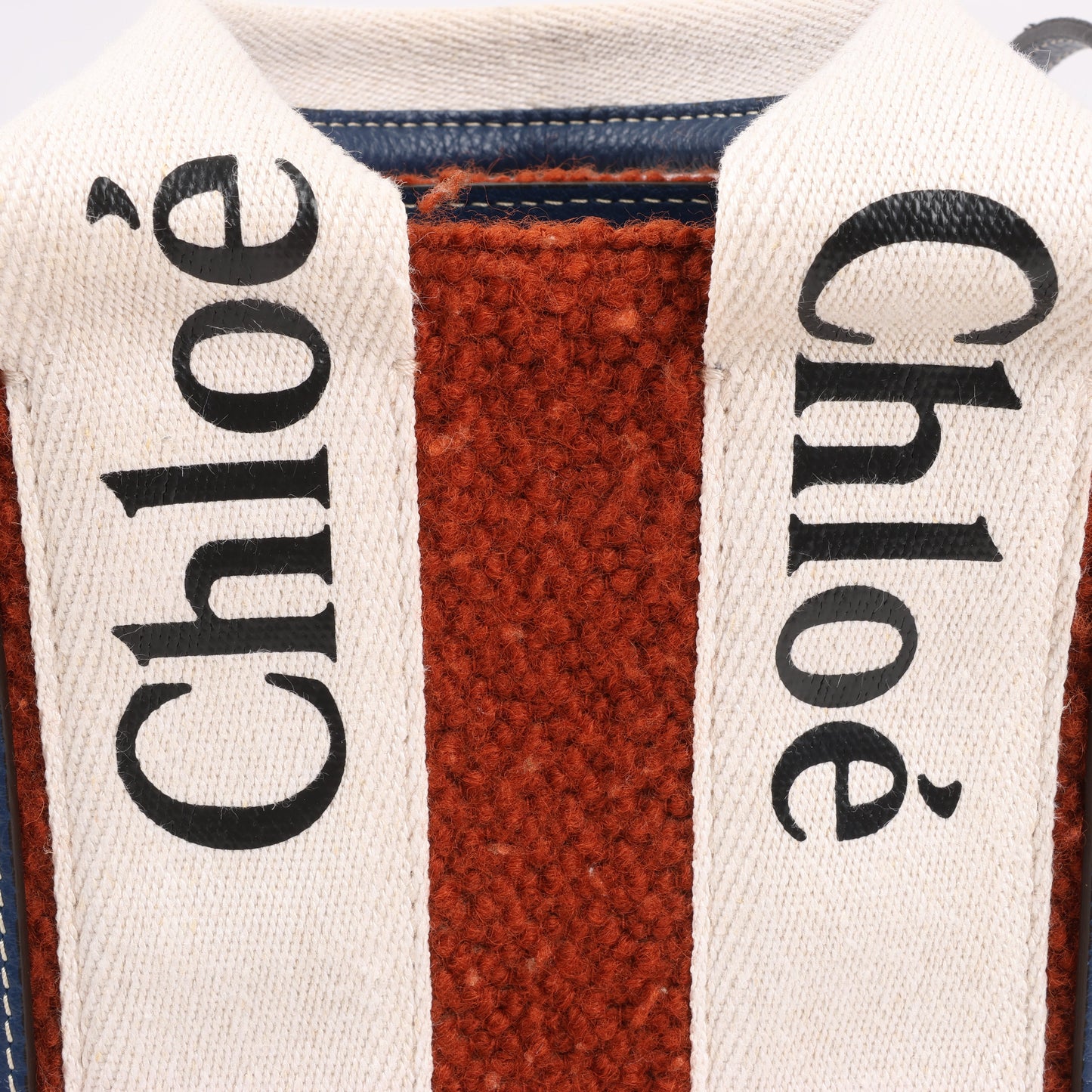 Chloé Woody – Kleine 2-Wege-Handtasche aus Wolle und Leder in Braun