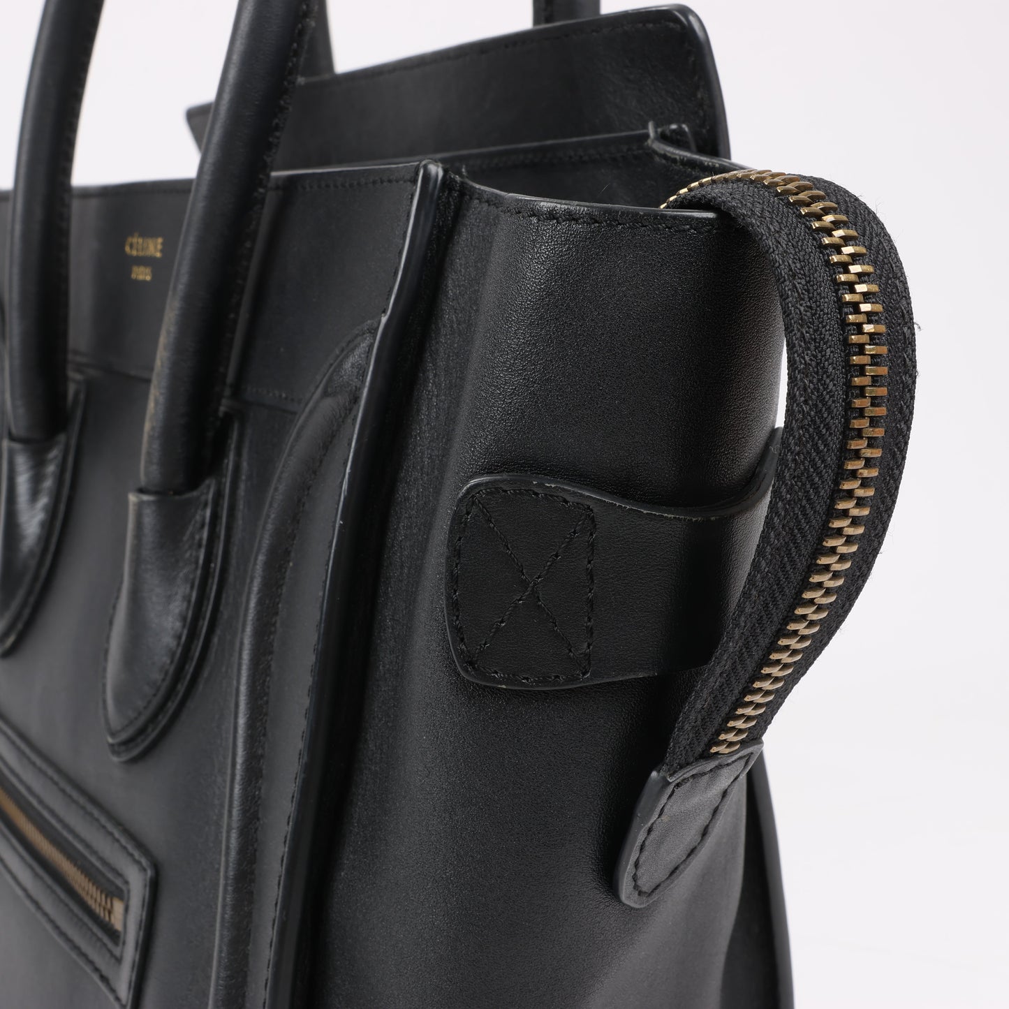 CELINE Luggage Micro Lederhandtasche in Schwarz