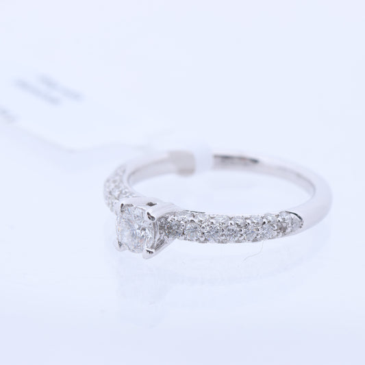 Non Signe / Unsigned 14K White Gold Ring with 45 Natural Diamonds