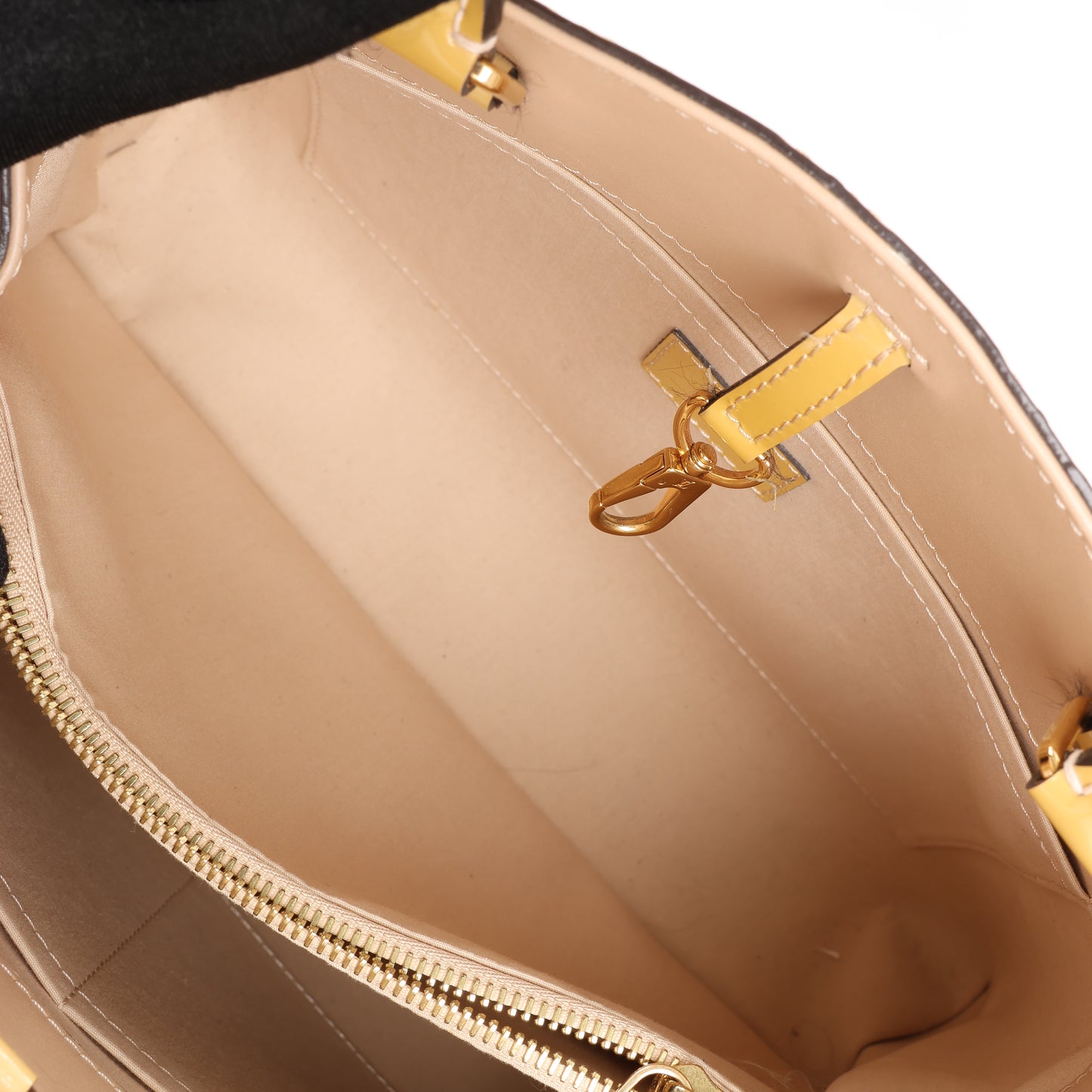 Louis Vuitton Monogram Vernis Montaigne MM Handtasche in Gelb M50169