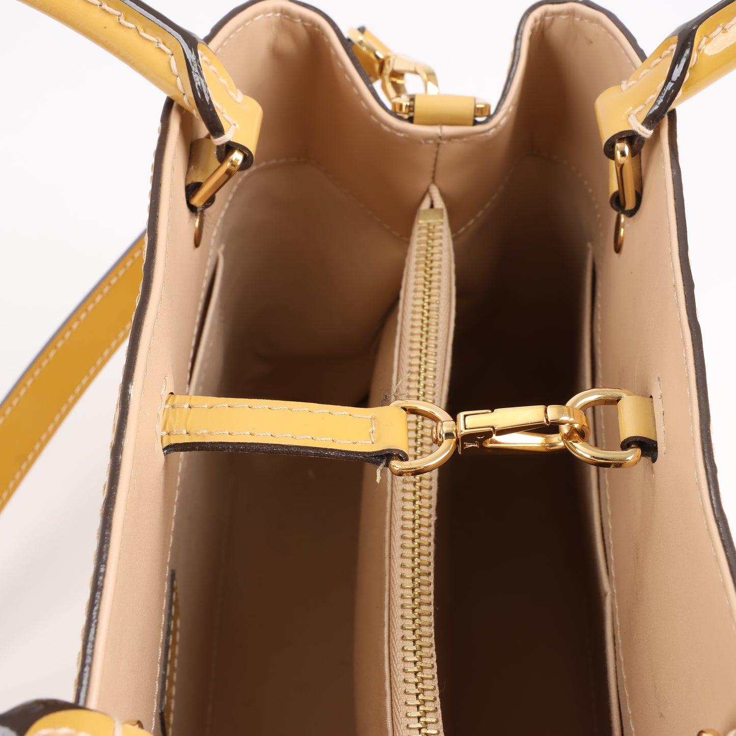Louis Vuitton Monogram Vernis Montaigne MM Handtasche in Gelb M50169