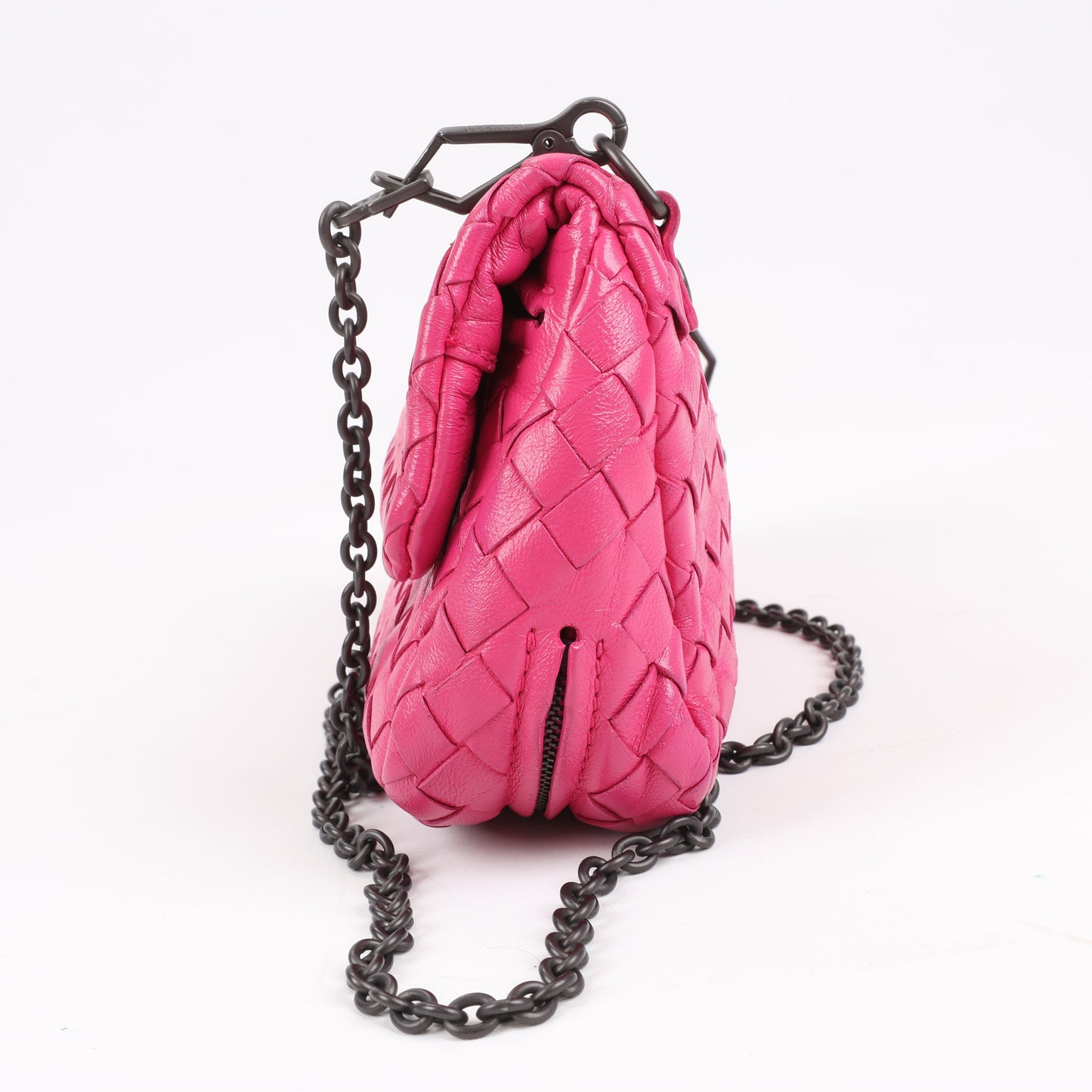 BOTTEGA VENETA – Schultertasche aus Intrecciato-Leder mit Kette in Pink