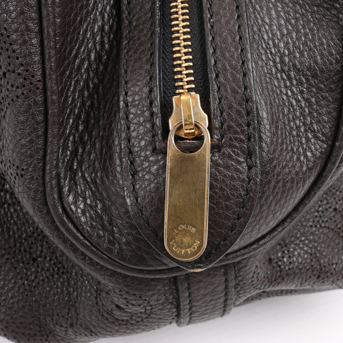 Louis Vuitton Monogram Mahina Leder Lunar GM Handtasche in Braun M97052