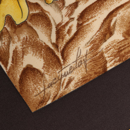 Hermès Carré 90 "CASSE NOISETTE" 100% Silk Scarf in Brown