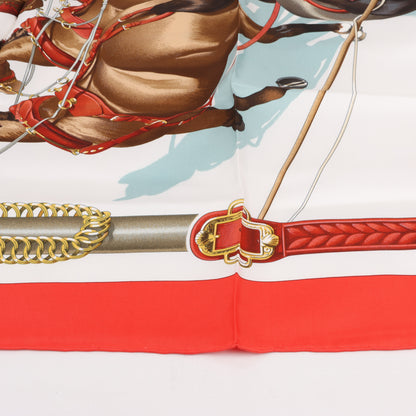 Hermès Carré 90 „ATTELAGE EN ARBALETE“ Seidentaschentuch in Rot