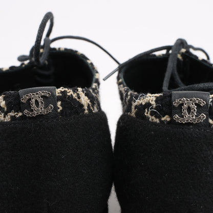 CHANEL Coco Tweed Felt Mark Leder x Stoff Stiefel G31378 in Schwarz x Beige, Größe 37 EU