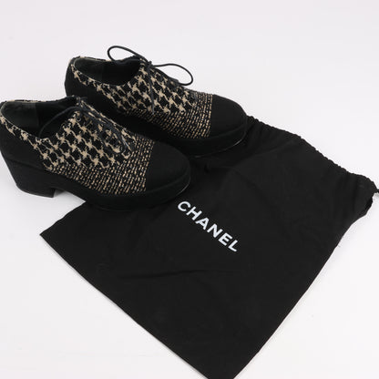CHANEL Coco Tweed Felt Mark Leder x Stoff Stiefel G31378 in Schwarz x Beige, Größe 37 EU