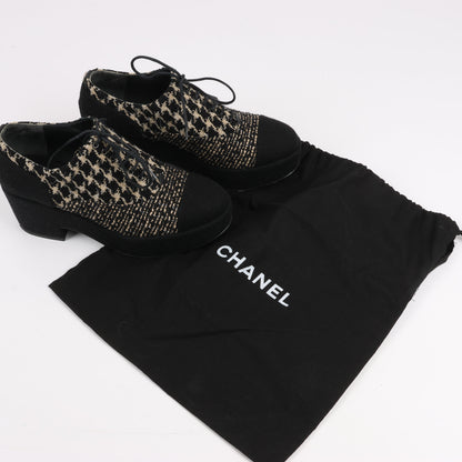 CHANEL Coco Tweed Felt Mark Leder x Stoff Stiefel G31378 in Schwarz x Beige, Größe 37 EU
