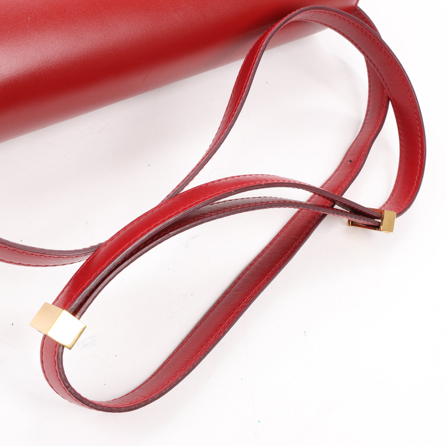 CELINE Classic Box Medium Leather Shoulder Bag in Red