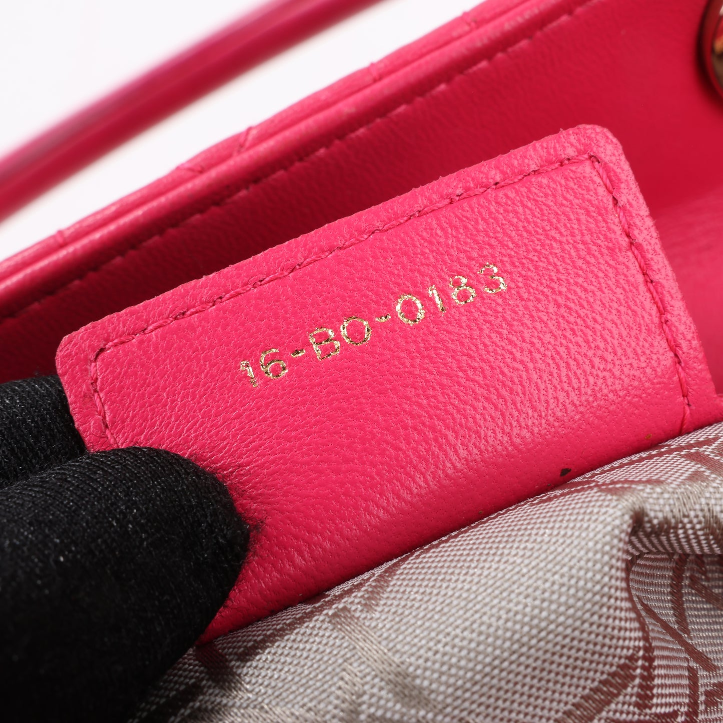 Christian Dior Lady Dior Cannage Große 2-Wege-Handtasche aus Leder in Pink