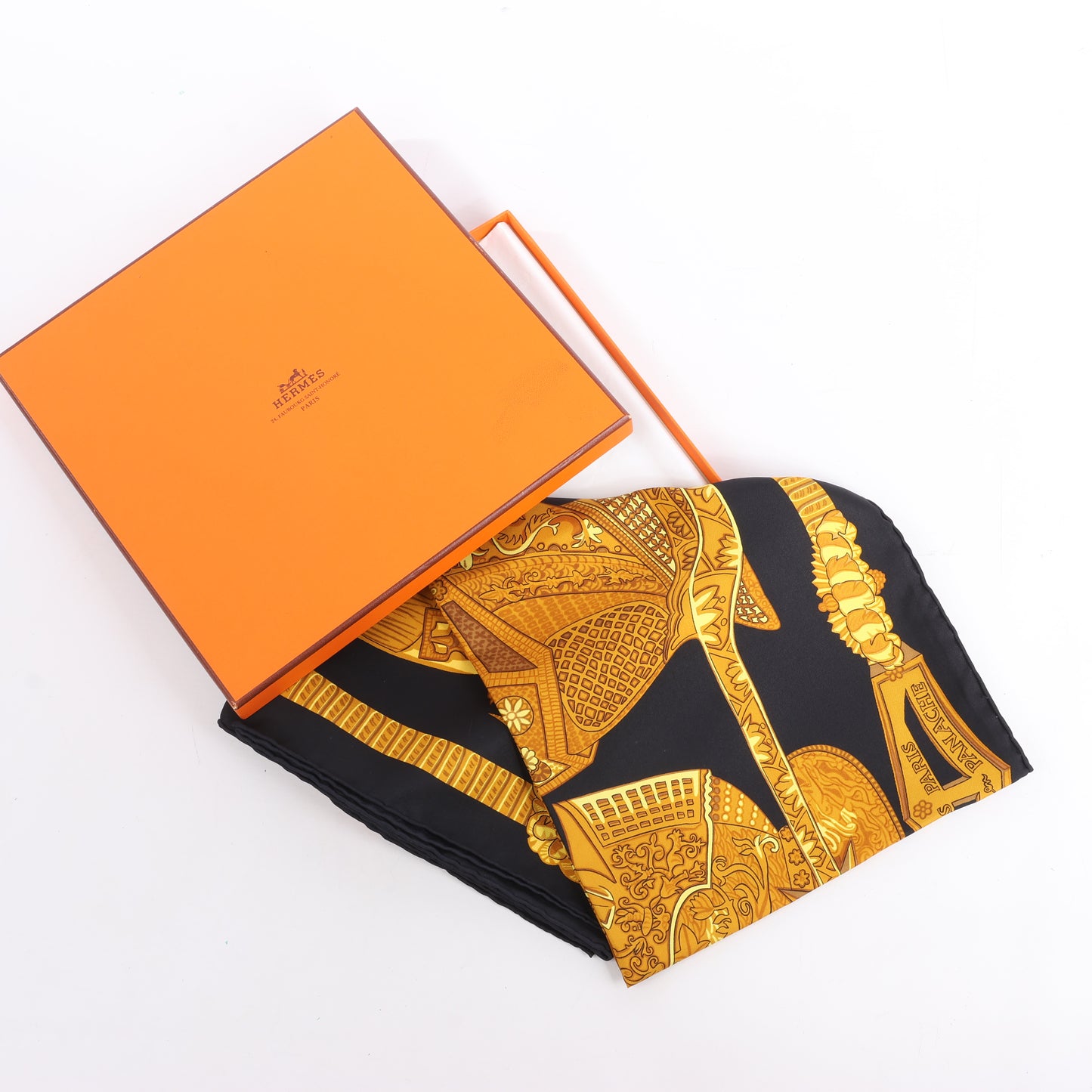 Hermès Carré 90 Seidenschal „ARMETS en PANACHE“.