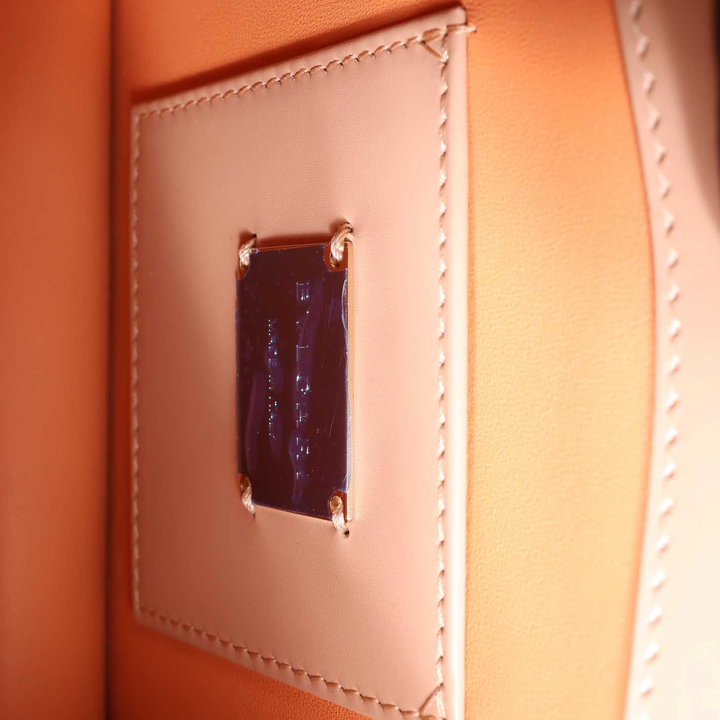 BVLGARI Serpenti Schultertasche aus Leder mit Kette in Rosa