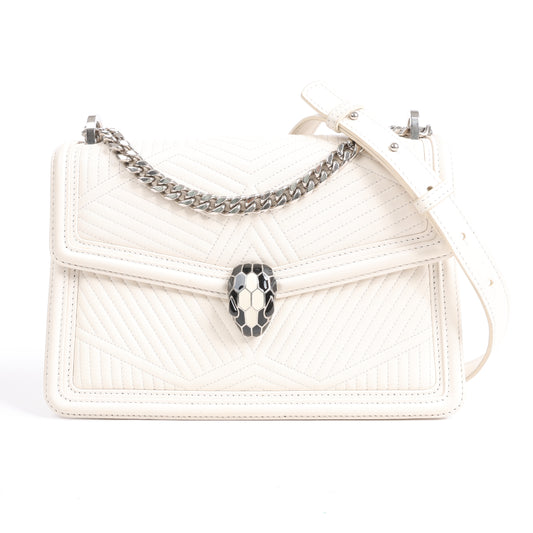 BVLGARI Serpenti Schultertasche aus Leder mit Kette in Weiß