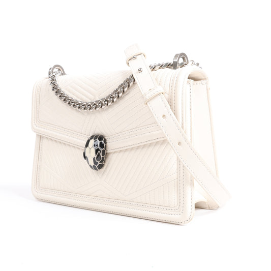 BVLGARI Serpenti Schultertasche aus Leder mit Kette in Weiß