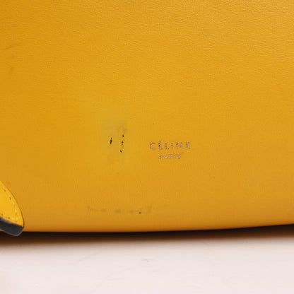 CELINE – 2-Wege-Handtasche aus glattem Kalbsleder in Gelb