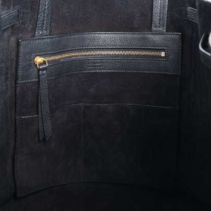 Celine Cabas Phantom, kleine Schultertasche aus schwarzem Leder