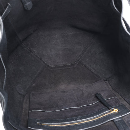 Celine Cabas Phantom, kleine Schultertasche aus schwarzem Leder