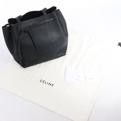 Celine Cabas Phantom, kleine Schultertasche aus schwarzem Leder