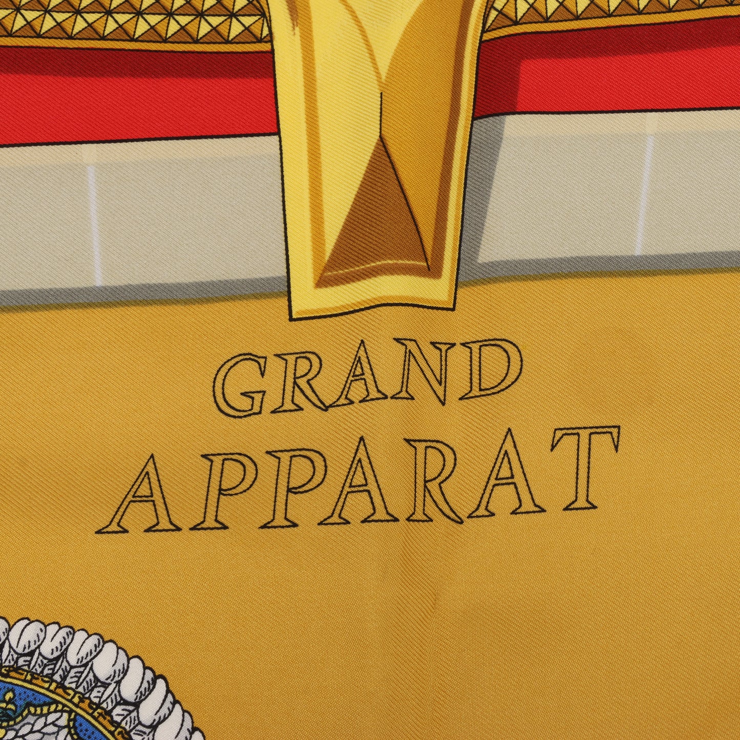 Hermès Carré 90 "GRAND APPARAT" 100% Silk Scarf