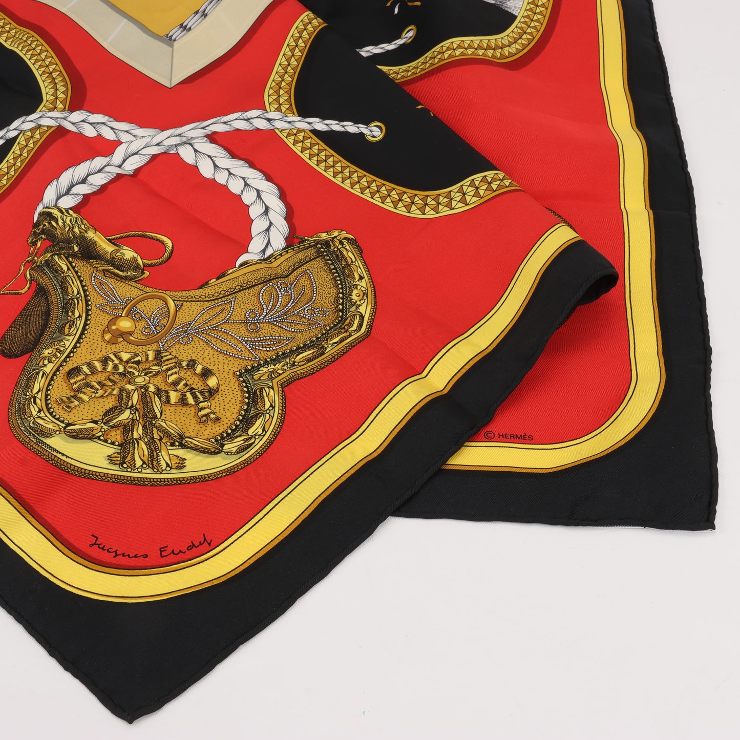 Hermès Carré 90 "GRAND APPARAT" 100% Silk Scarf