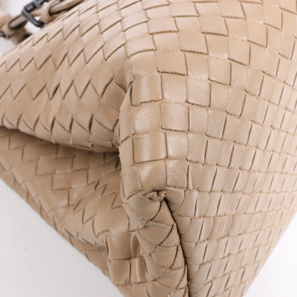 Bottega Veneta Intrecciato Roma Lederhandtasche in Beige