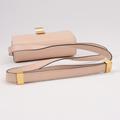 CELINE Classic Box kleine Umhängetasche aus Leder in Puderbeige