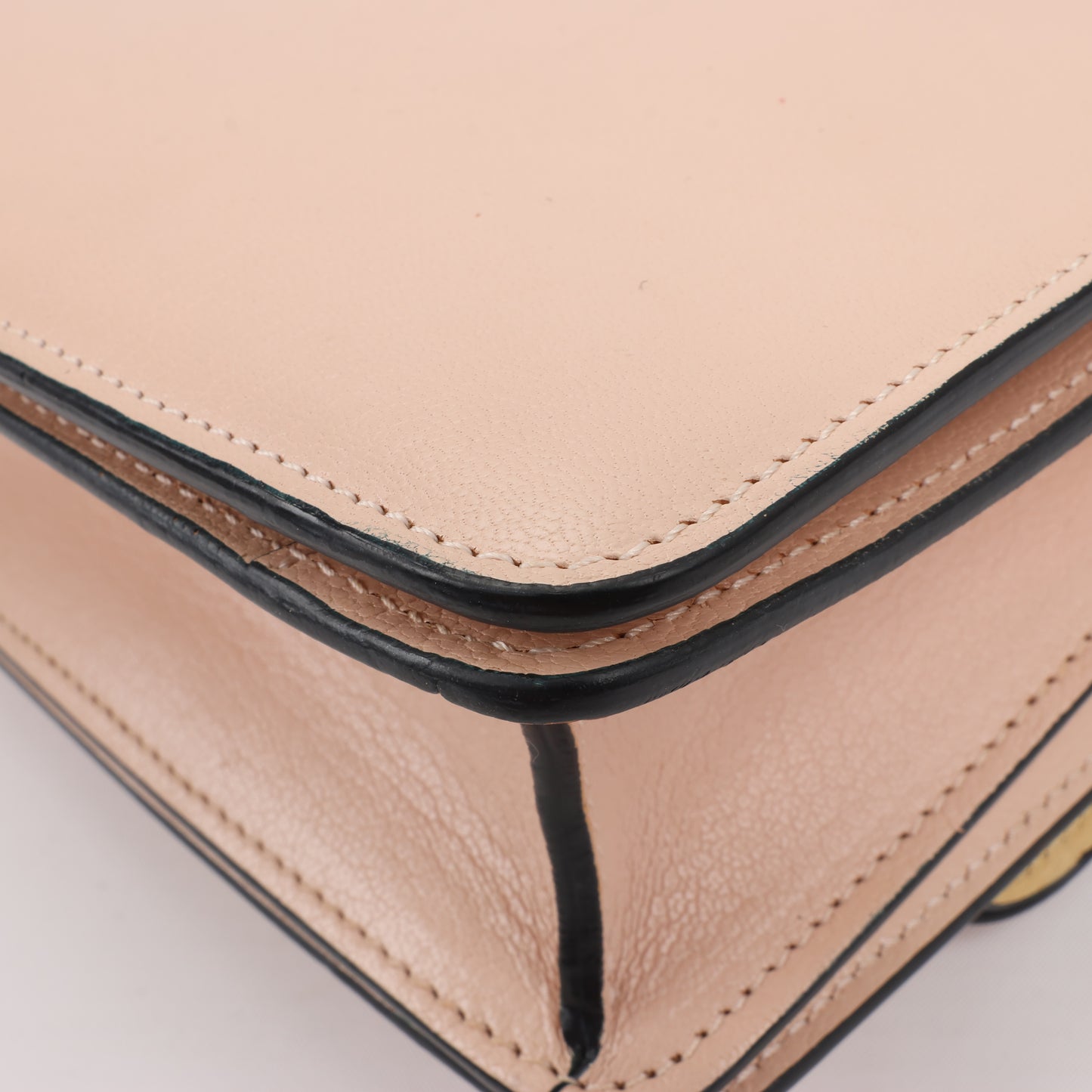 CELINE Classic Box kleine Umhängetasche aus Leder in Puderbeige