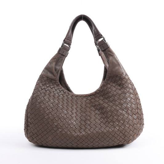 Bottega Veneta Intrecciato Campana Leder Umhängetasche in Braun