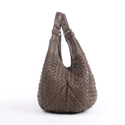 Bottega Veneta Intrecciato Campana Leder Umhängetasche in Braun