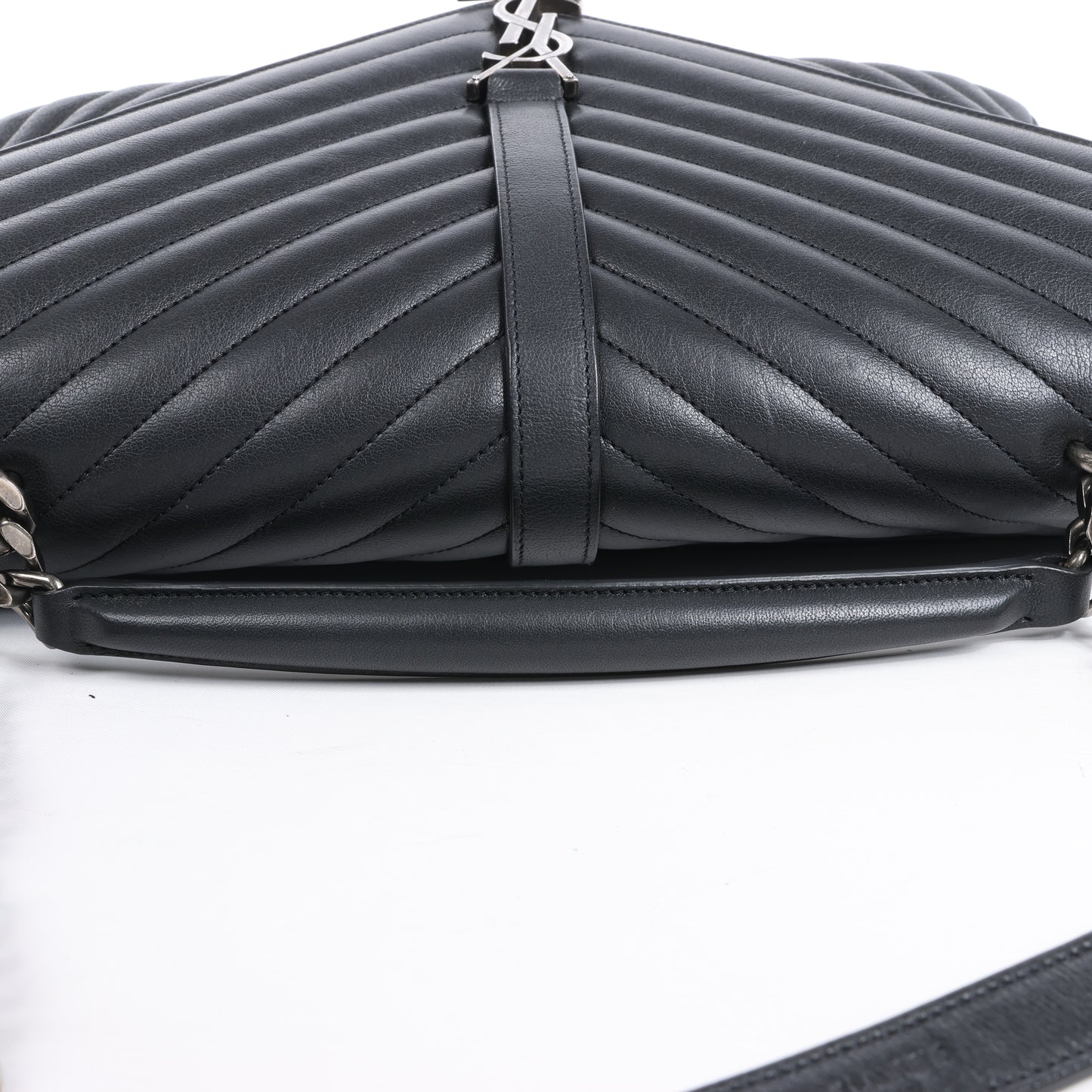 Sac bandoulière chaîne en cuir Saint Laurent Paris College noir